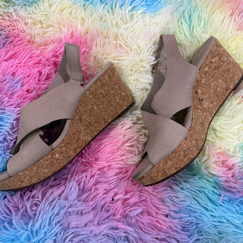 Clarks Collection Wedge Sandals Womens 8 Taupe Cork Platform Slingback